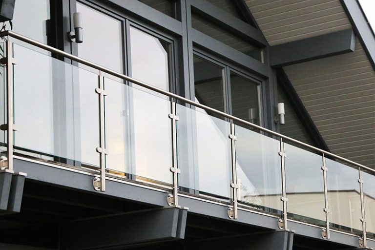 glass balcony balustrades