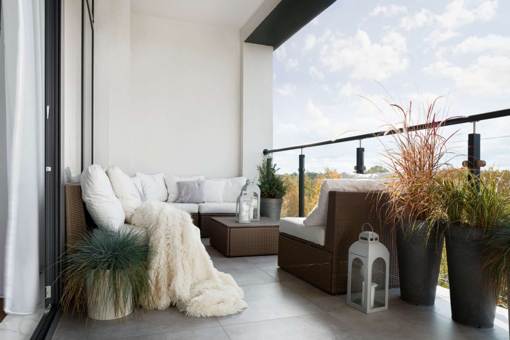 glass-balustrade-balcony-lounge