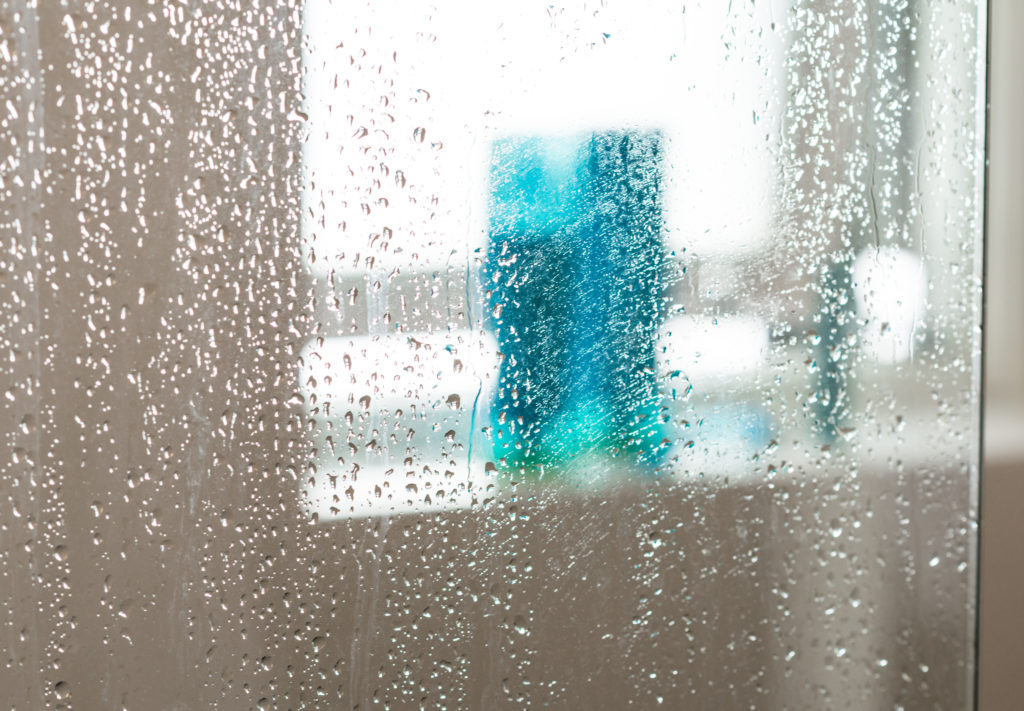Shower screen with water droplets